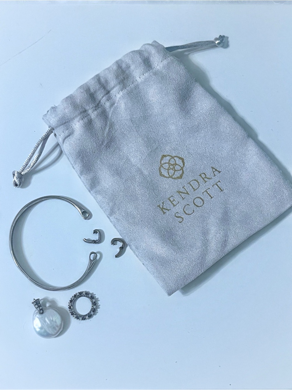 Kendra Scott Modular Bracelet & Crystal Eternity + Freshwater Pearl Charm EUC - Picture 4 of 10